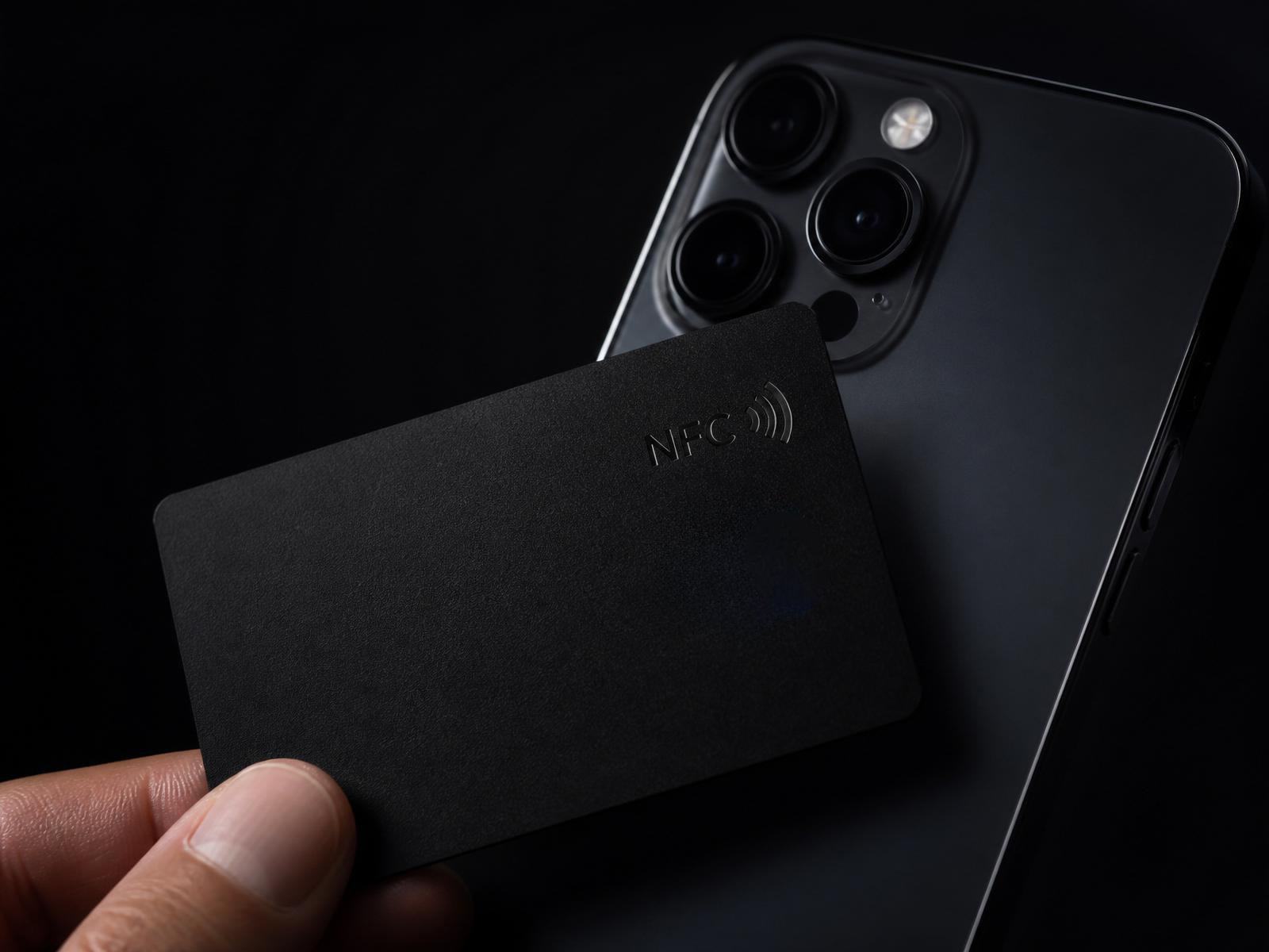 Identidy NFC card tapping a phone